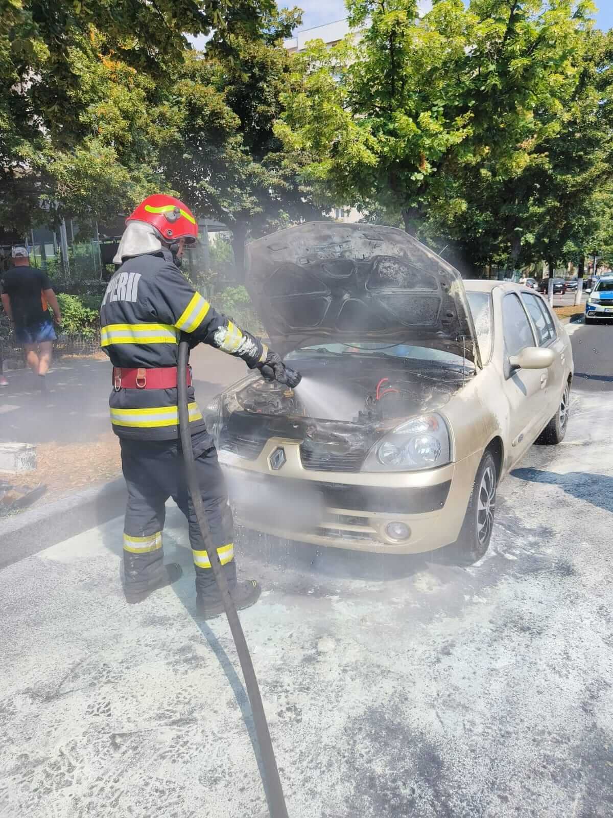  incendiu auto